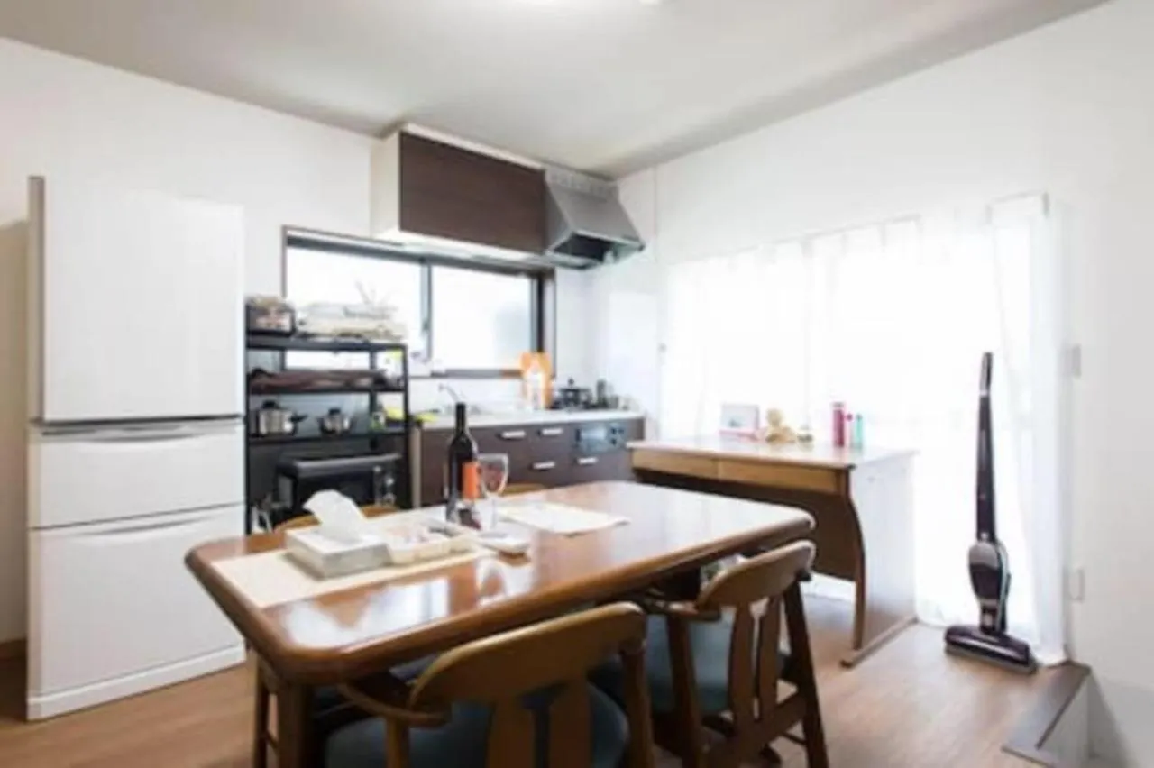 A0G01 Kamata Family House Apartment Tokyo Japan